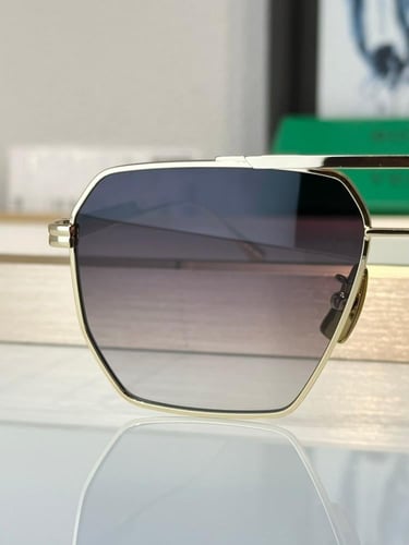 نظاره ماركة ‏Bottega Veneta