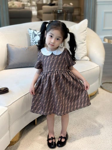 فستان ماركات متتوعه