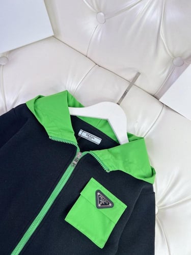 طقم اطفال ماركات متنوعه