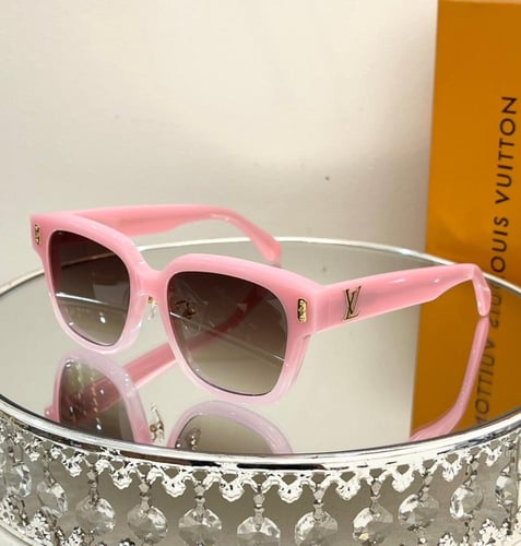 نظارة ماركة LV