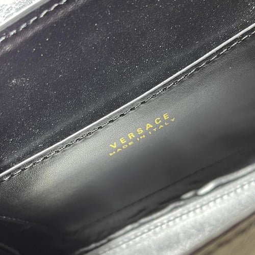 شنطة نسائية ماركة Versace