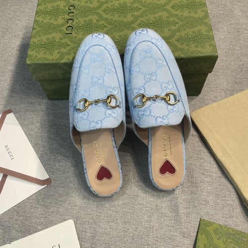 حذاء نسائي ماركة Gucci