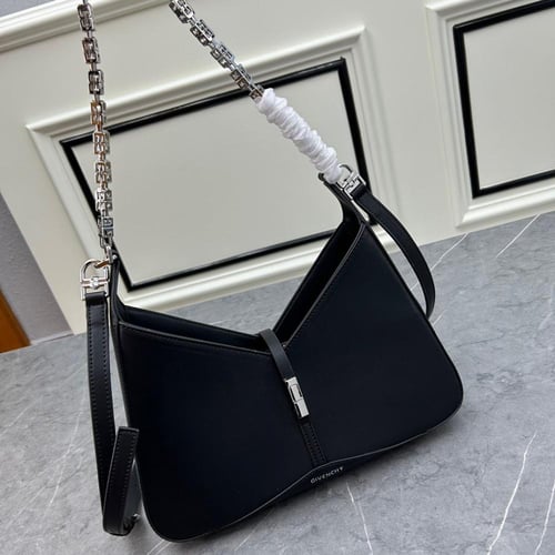 شنطة نسائية ماركة Givenchy