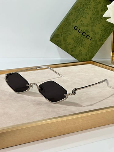 نظاره ماركة ‏Gucci