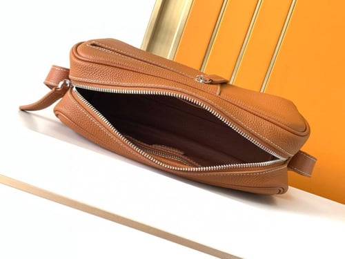 شنطه ماركة Hermès