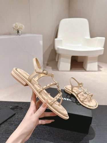 حذاء نسائي ماركة ‏Chanel
