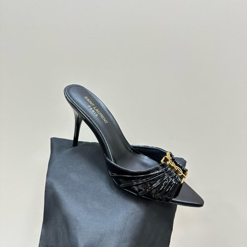 حذاء نسائي ماركة YSL