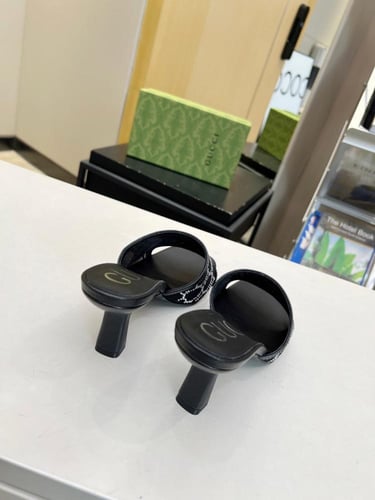 حذاء نسائي ماركة ‏Gucci