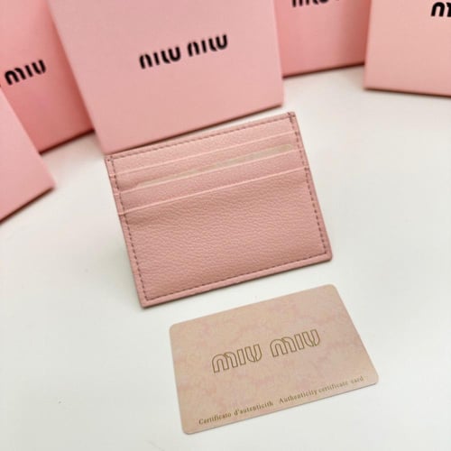 كارد ماركة Miumiu