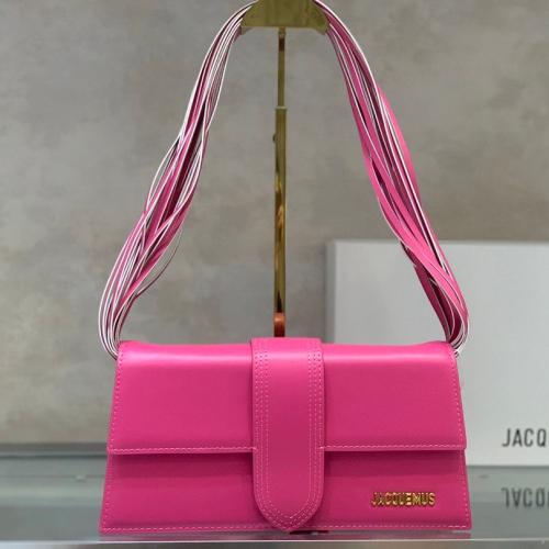 شنطه نسائية ماركة ‏JACQUEMUS