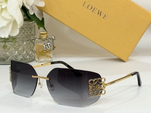 نظاره ماركة ‏Loewe