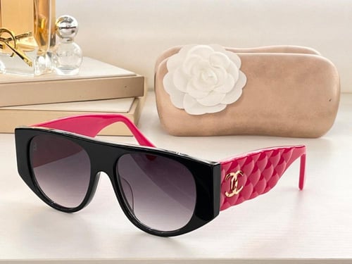 نظاره ماركة Chanel