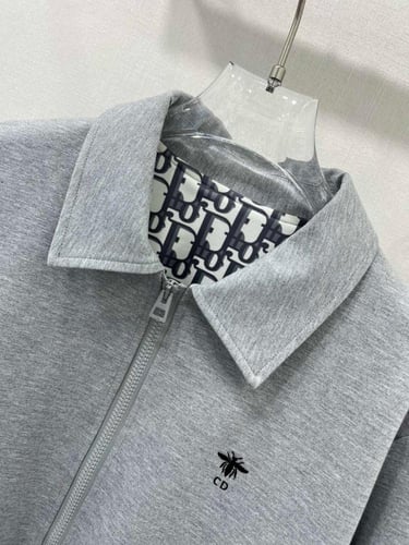 بدله نسائية ماركة Dior