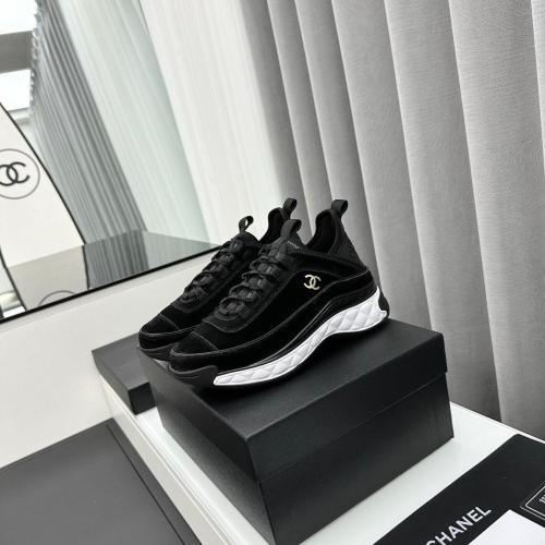 حذاء ماركة ‏Chanel