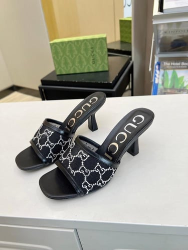 حذاء نسائي ماركة ‏Gucci