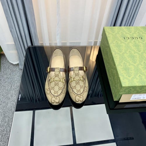 حذاء نسائي ماركة ‏Gucci