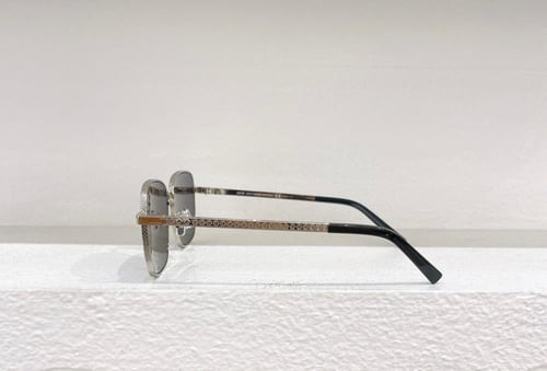 نظاره ماركة Dior