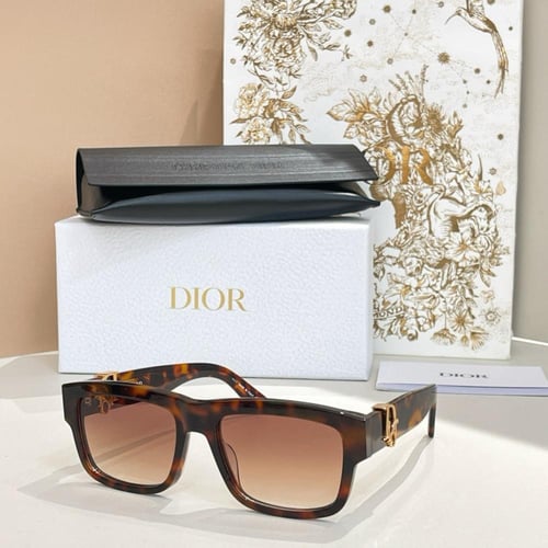نظاره ماركة Dior