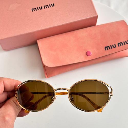 نظاره ماركة ‏Miumiu