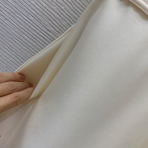 فستان ماركة Valentino