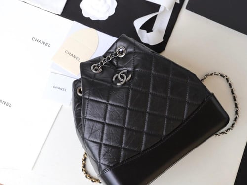 شنطة ماركة Chanel