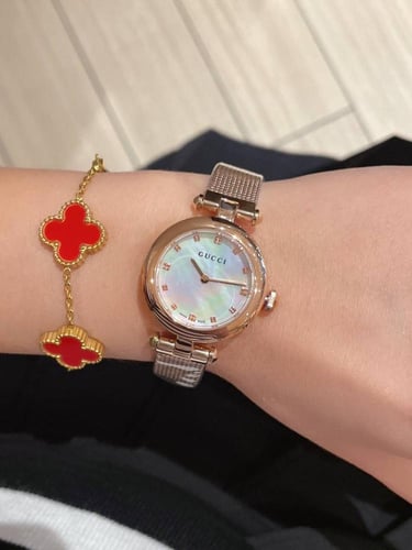 ساعة نسائية ماركة ‏Gucci