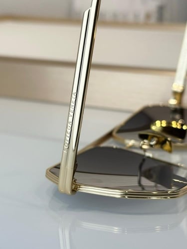 نظاره ماركة ‏Bottega Veneta