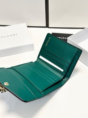 كارد ماركة Bvlgari