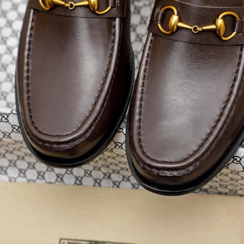 حذاء رجالي ماركة ‏Gucci