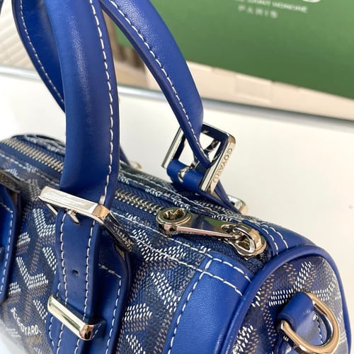 شنطة نسائية ماركة Goyard