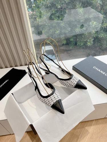 حذاء نسائي ماركة ‏Chanel