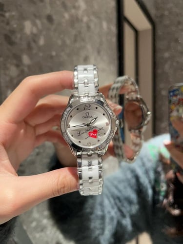 ساعة نسائية ماركة ‏Omega