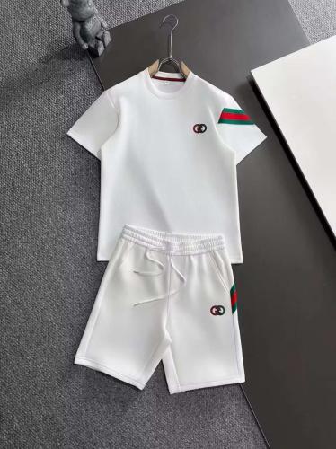 طقم رجالي ماركة Gucci