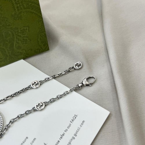 سوار ماركة Gucci