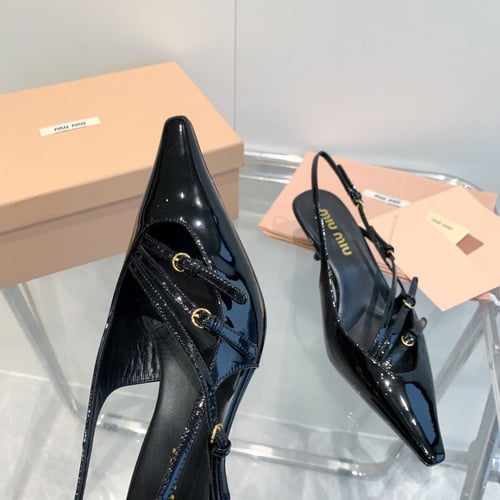 حذاء نسائي ماركة ‏Miumiu