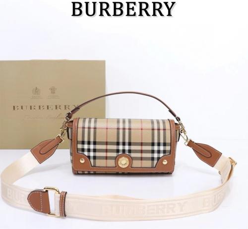 شنطه نسائية ماركة Burberry