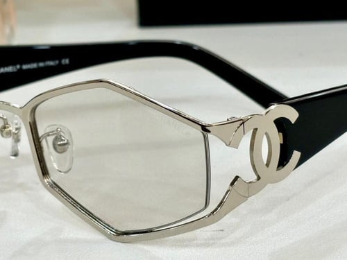 نظاره ماركة Chanel