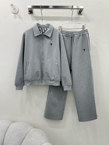 بدله نسائية ماركة Dior