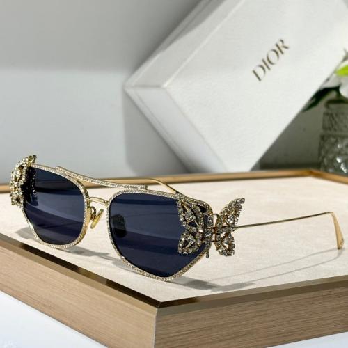 نظاره ماركة Dior