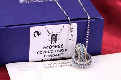 قلادة نسائية ماركة Swarovski