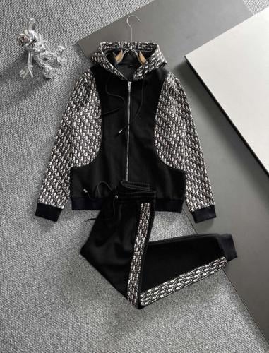 اطقم رجاليه ماركة Dior & LV