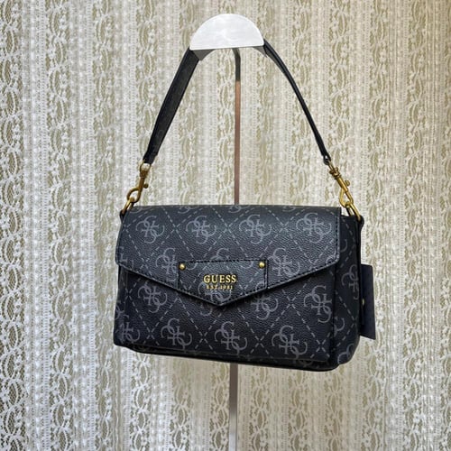 شنطة نسائية ماركة Guess