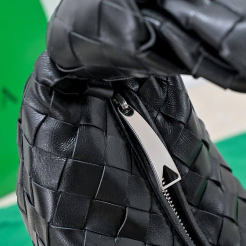 شنطه نسائية ماركة Bottega Veneta