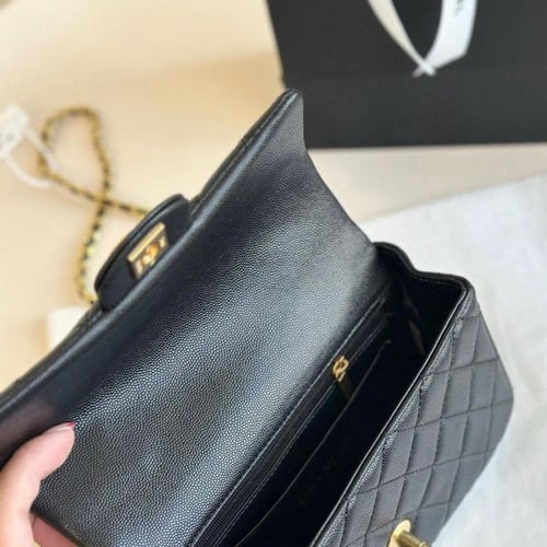 شنطة نسائية ماركة ‏Chanel