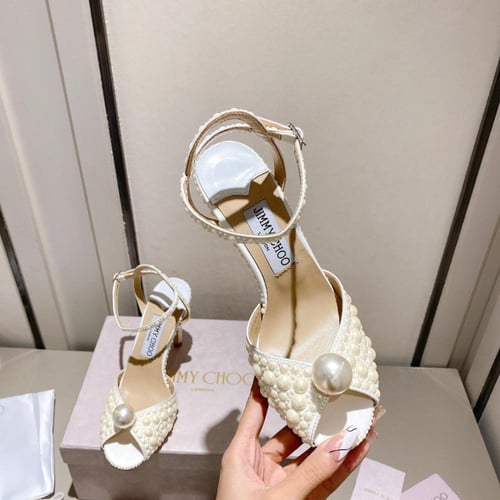 حذاء نسائي ماركة jimmychoo