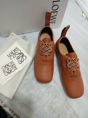 حذاء نسائي ماركة ‏Loewe