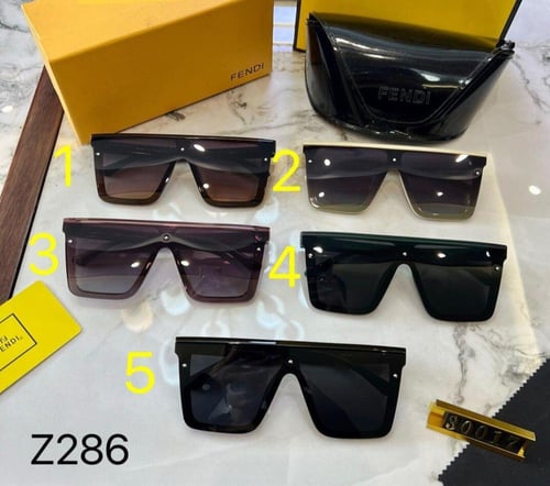 نظاره ماركة Fendi