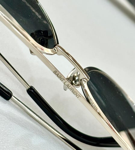 نظاره ماركة YSL