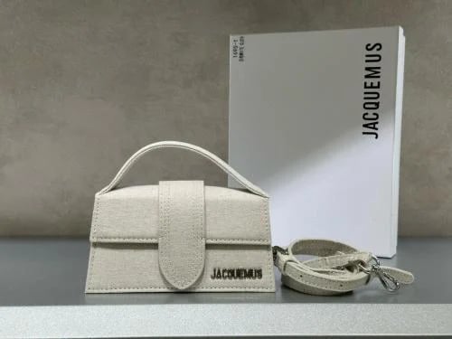 شنطة نسائية ماركة JACQUEMUS