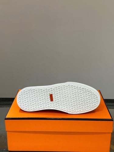 حذاء رجالي ماركة Hermès